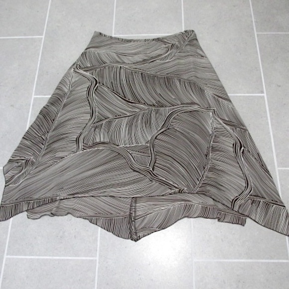 Nygard Asymmetrical Midi Skirt, Size 16 - Picture 7 of 10